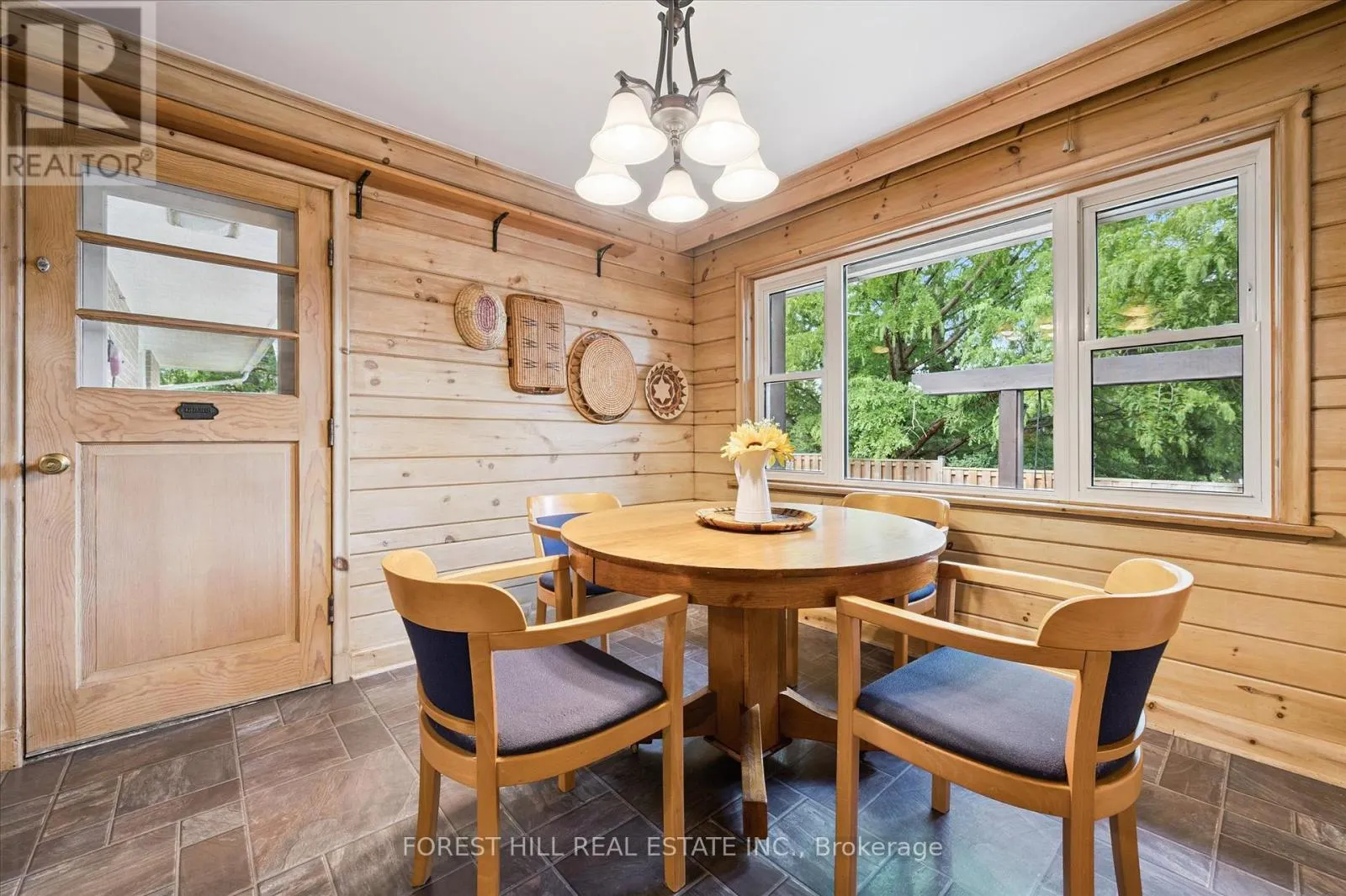 688 ROCKWAY DRIVE