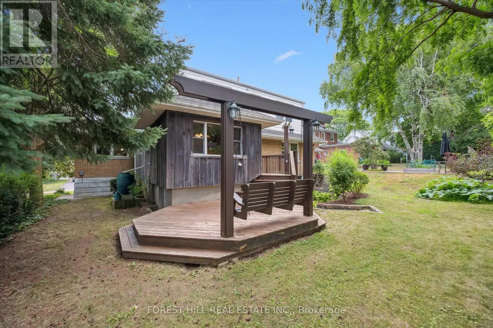 688 ROCKWAY DRIVE