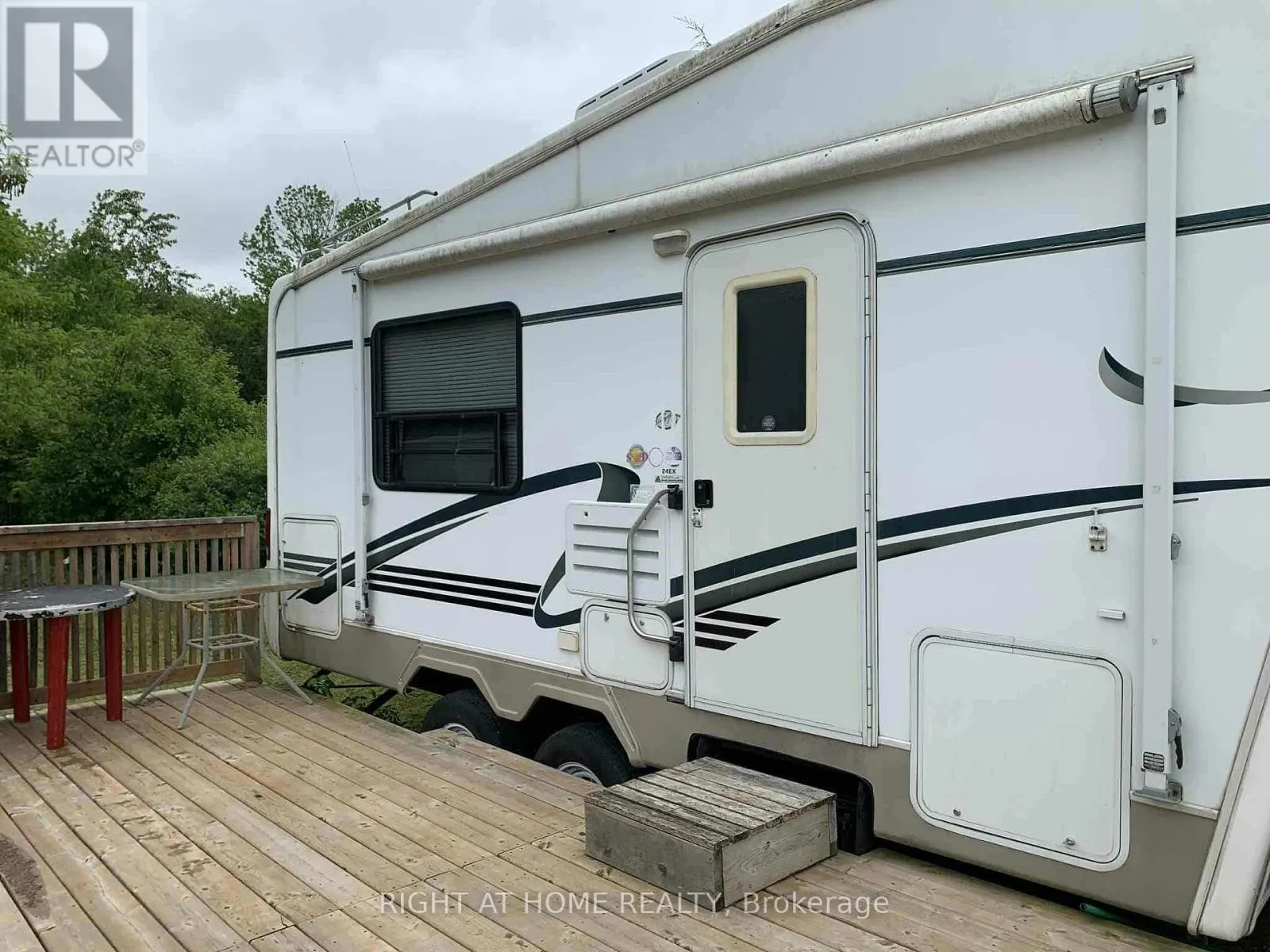 236 APPLE TRAIL