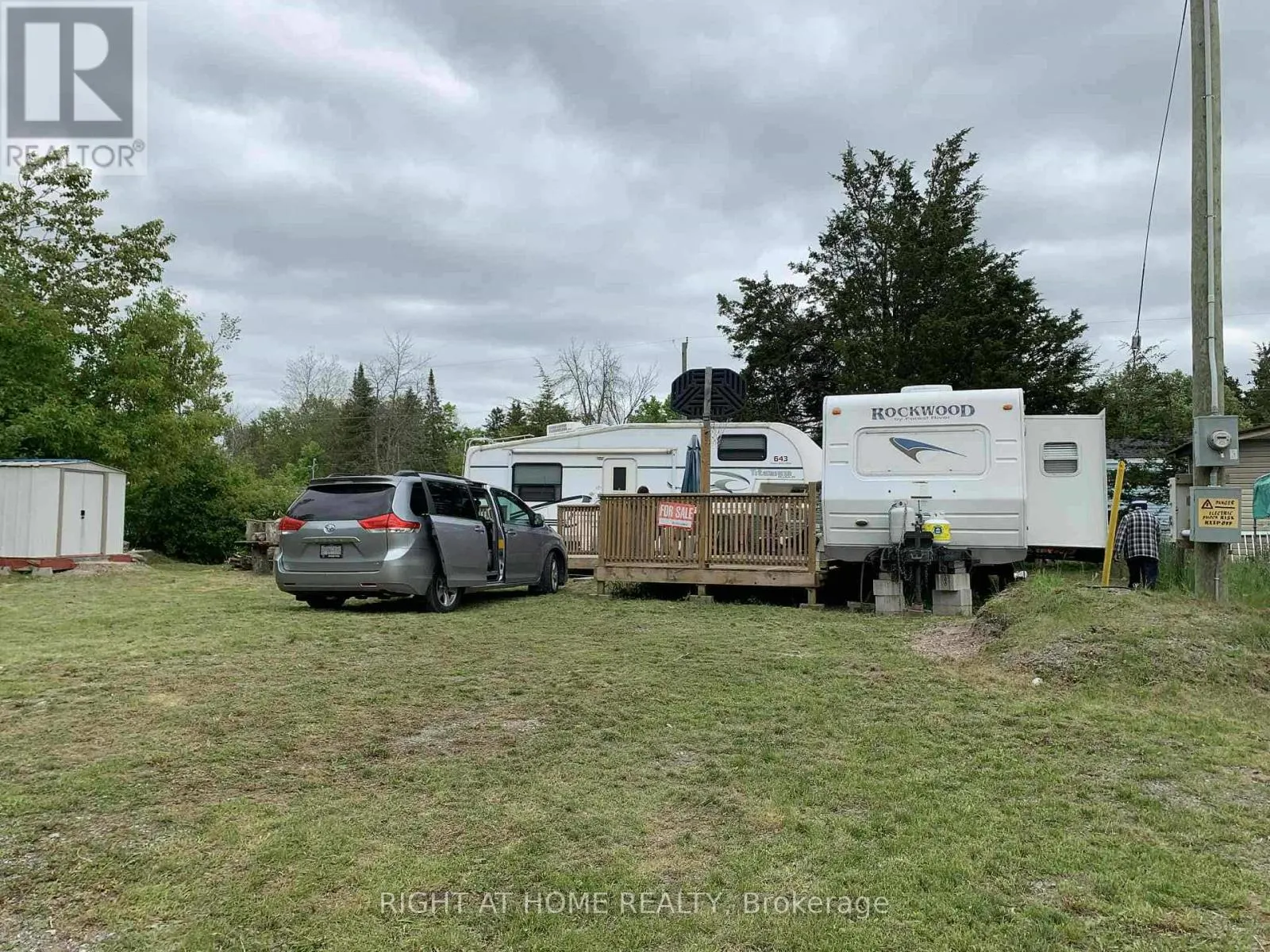 236 APPLE TRAIL