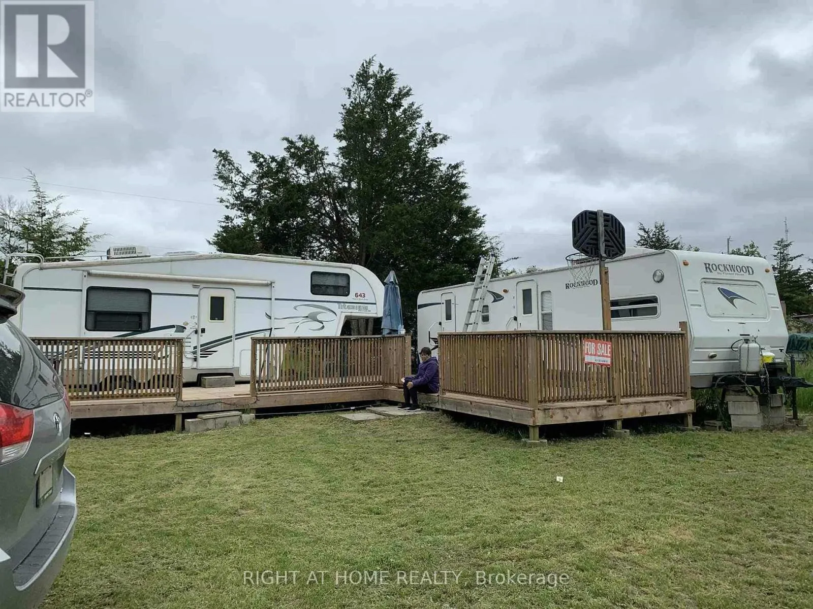 236 APPLE TRAIL