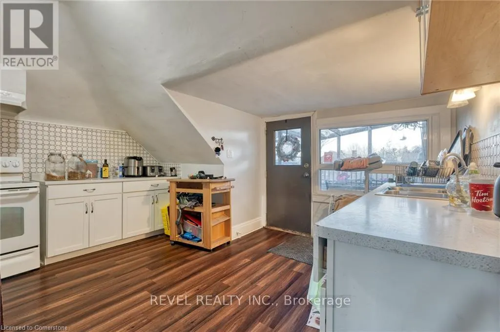 93 BARNESDALE BOULEVARD