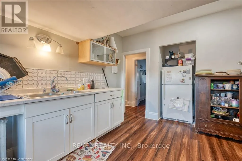 93 BARNESDALE BOULEVARD