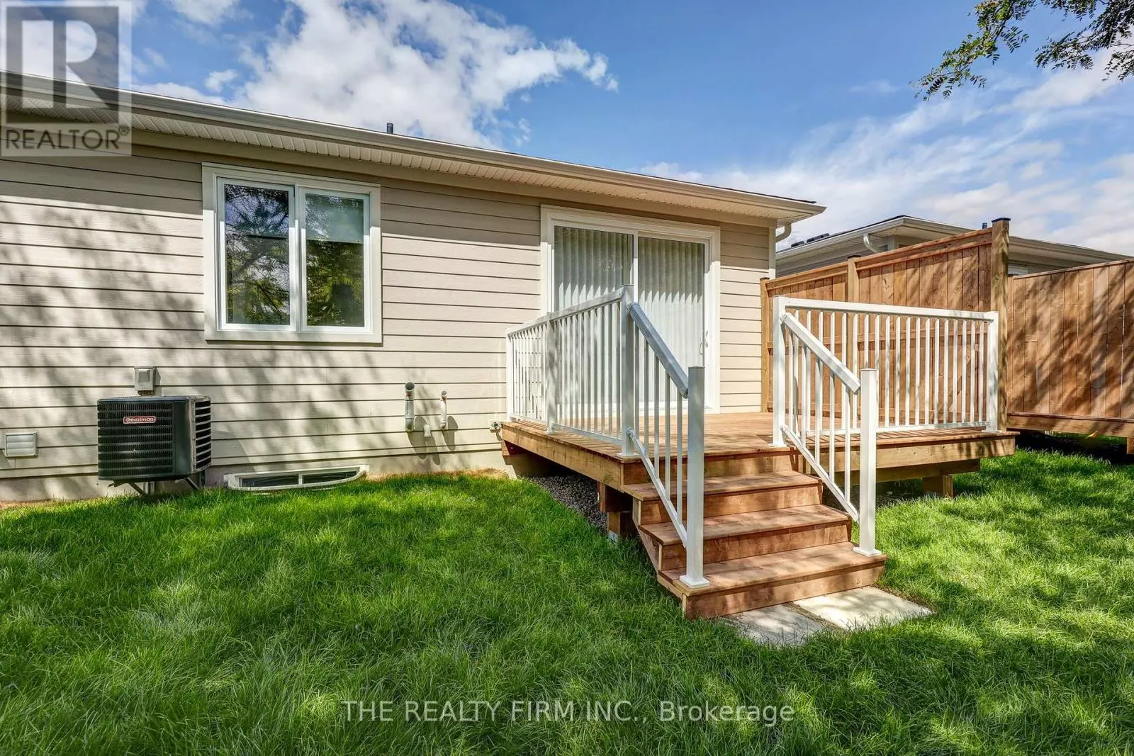 9 - 85 FOREST STREET, #9