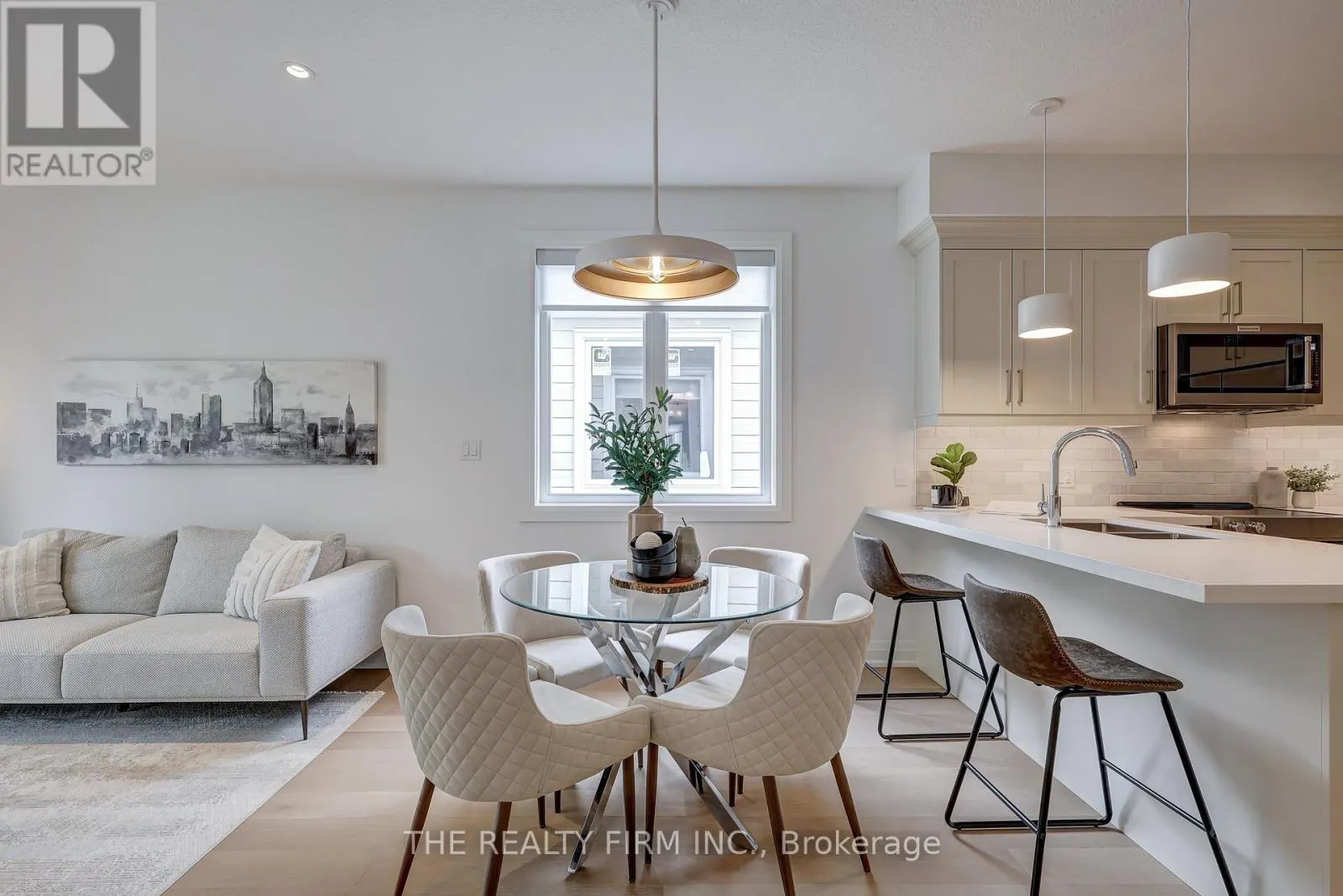 9 - 85 FOREST STREET, #9