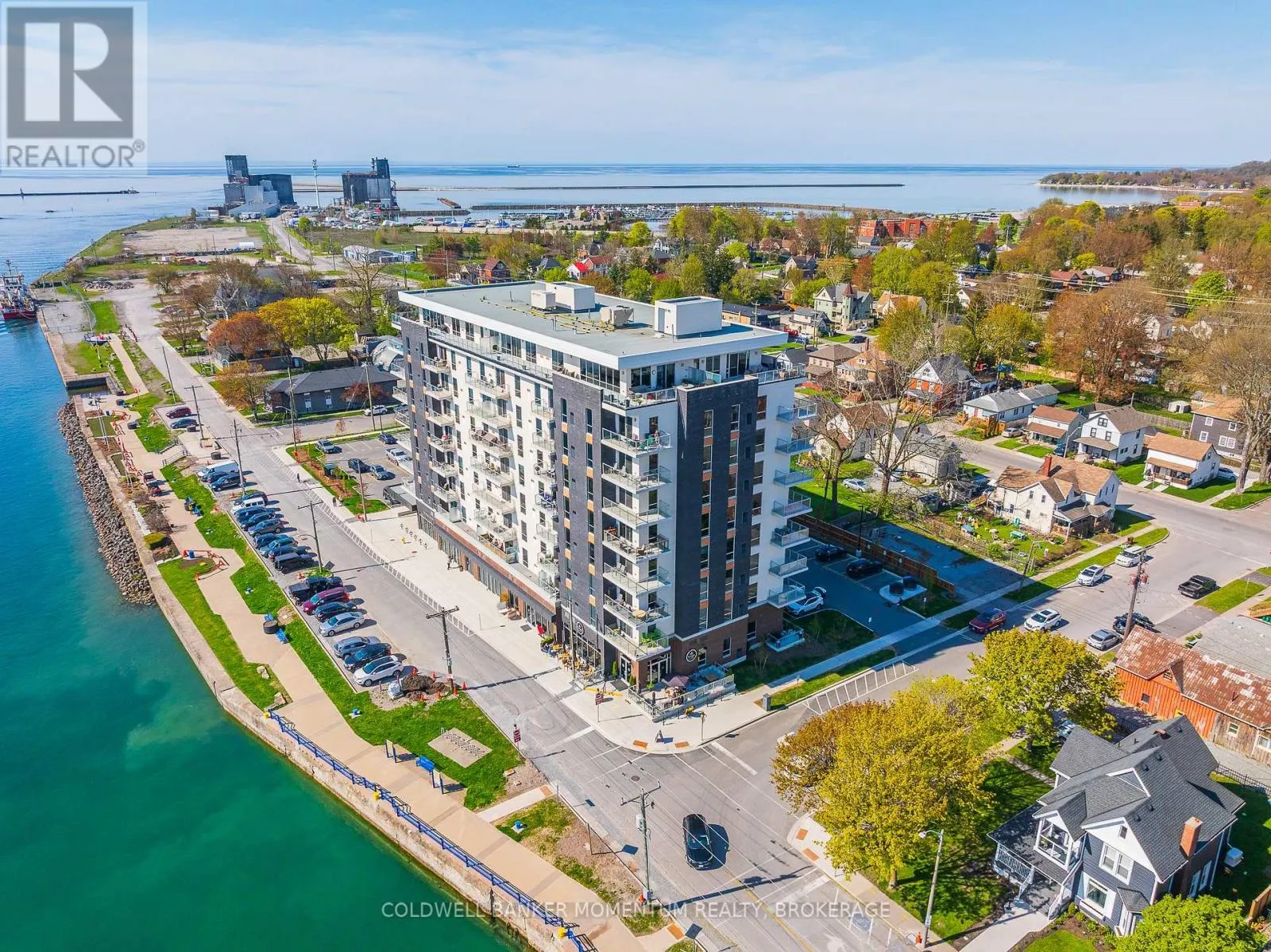 403 - 118 WEST STREET, #403