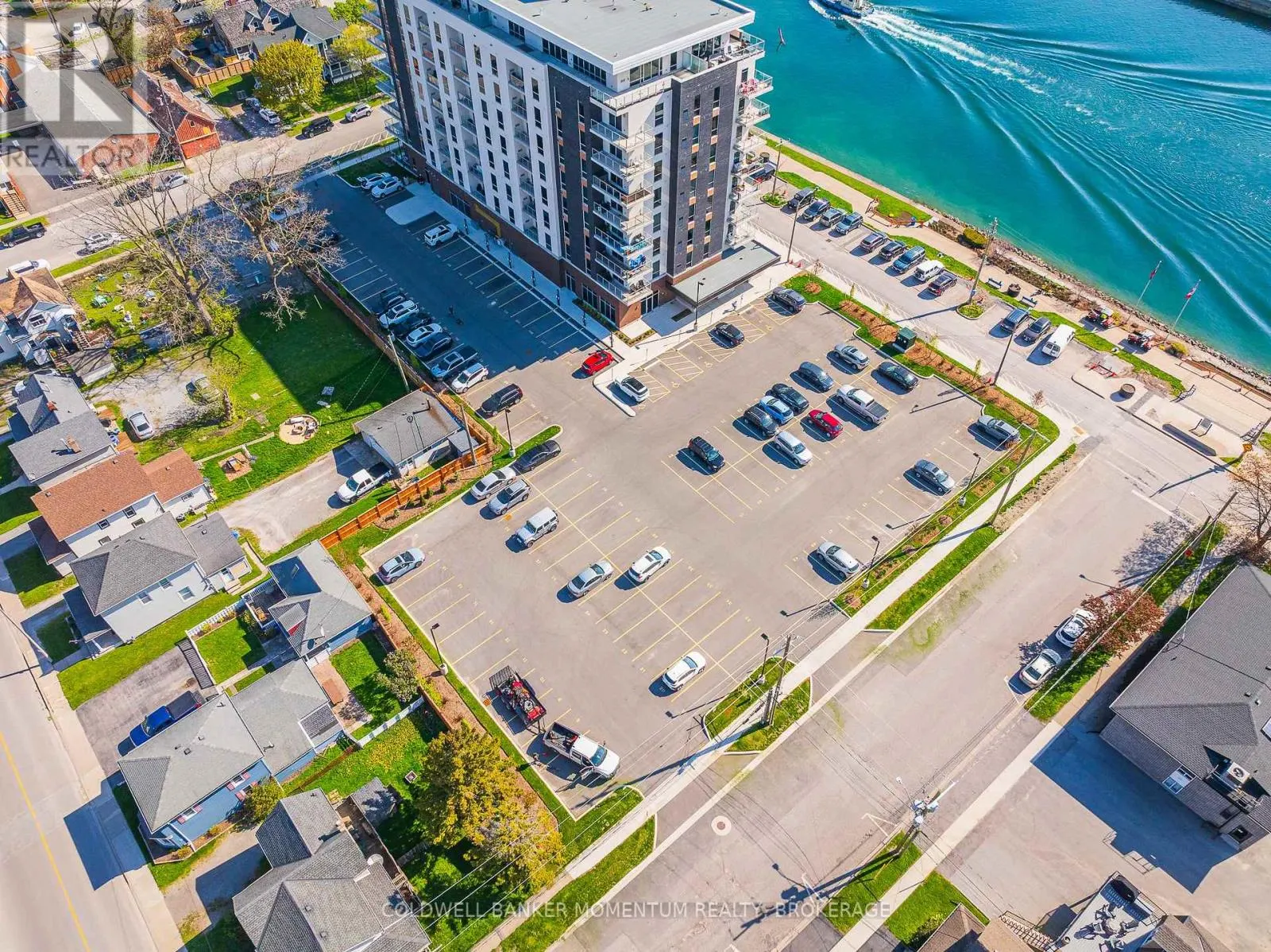 403 - 118 WEST STREET, #403