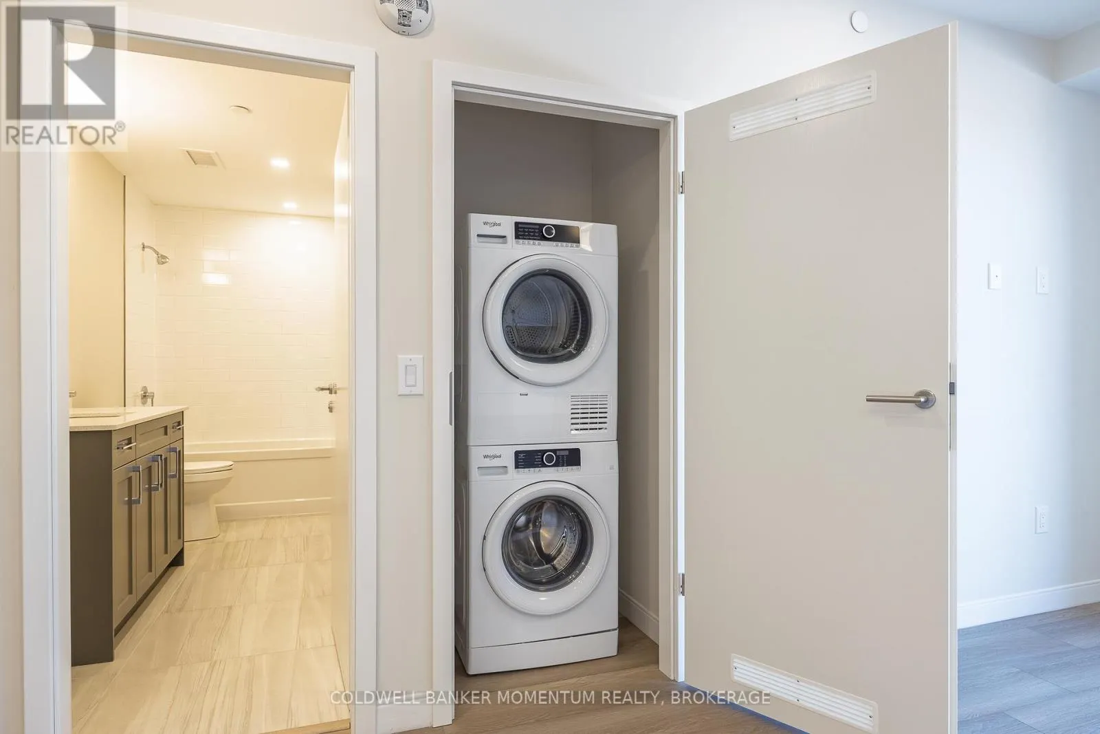 403 - 118 WEST STREET, #403