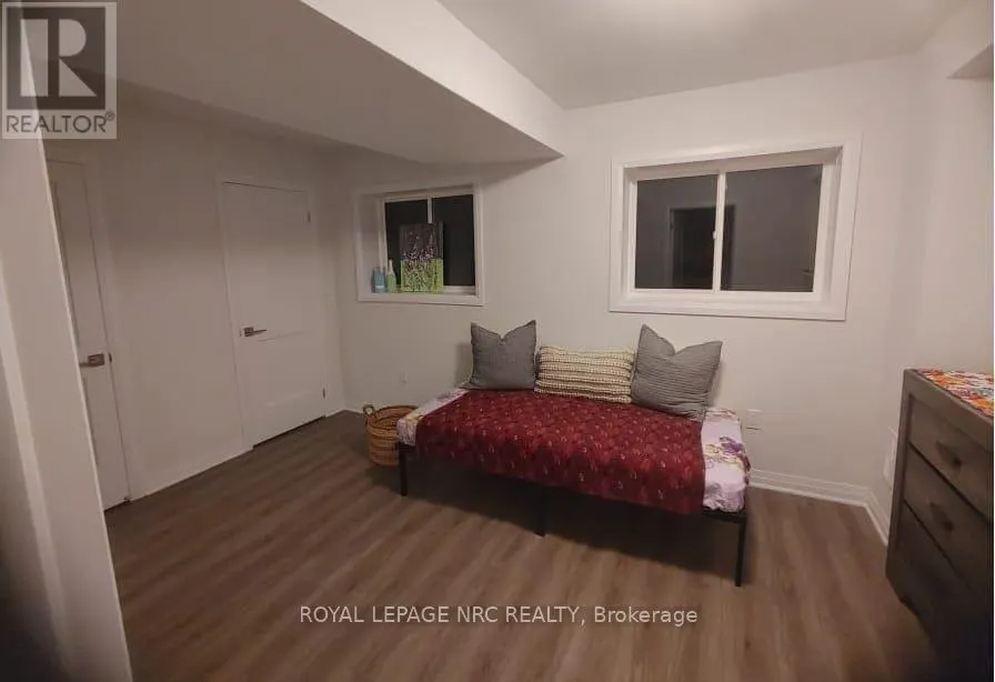 18 - 51 SPARROW AVENUE, #18