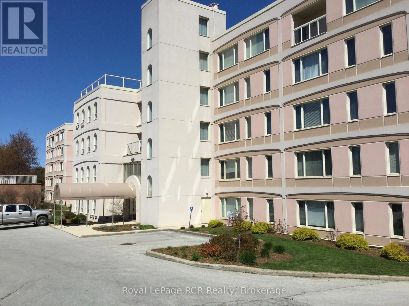 211 - 2555 3RD AVENUE W, #211
