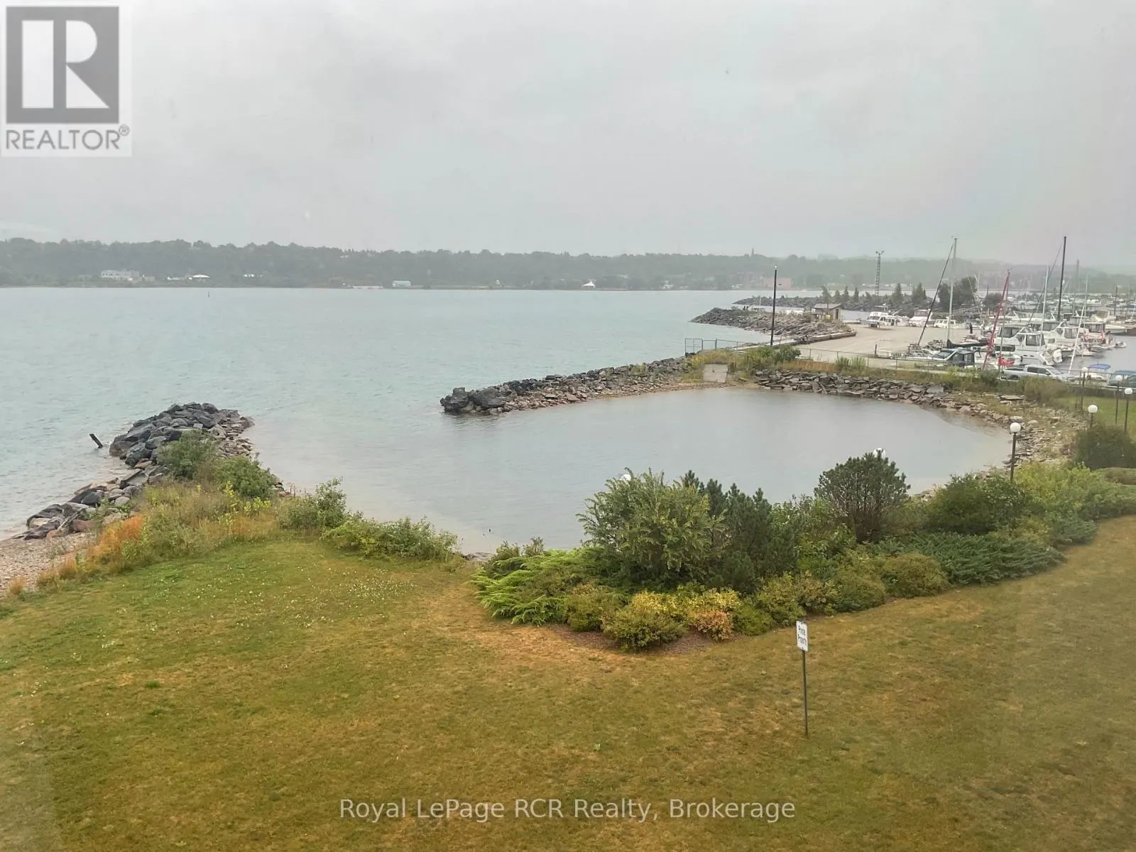 211 - 2555 3RD AVENUE W, #211
