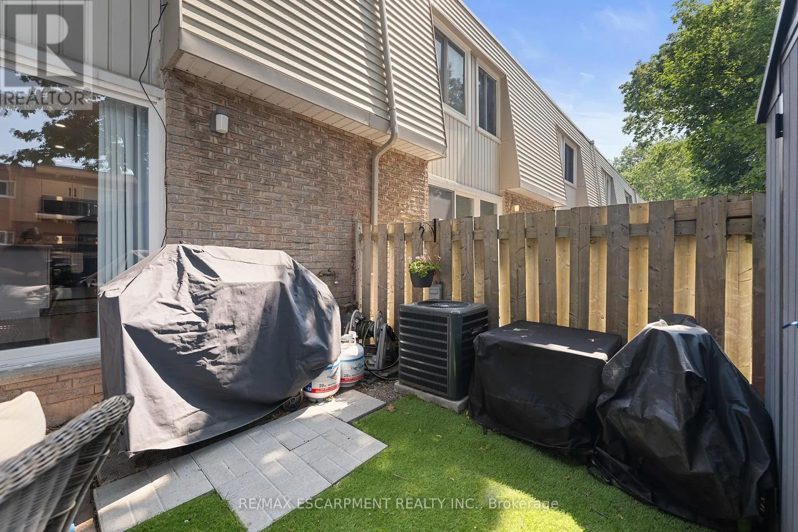150 - 17 OLD PINE TRAIL
