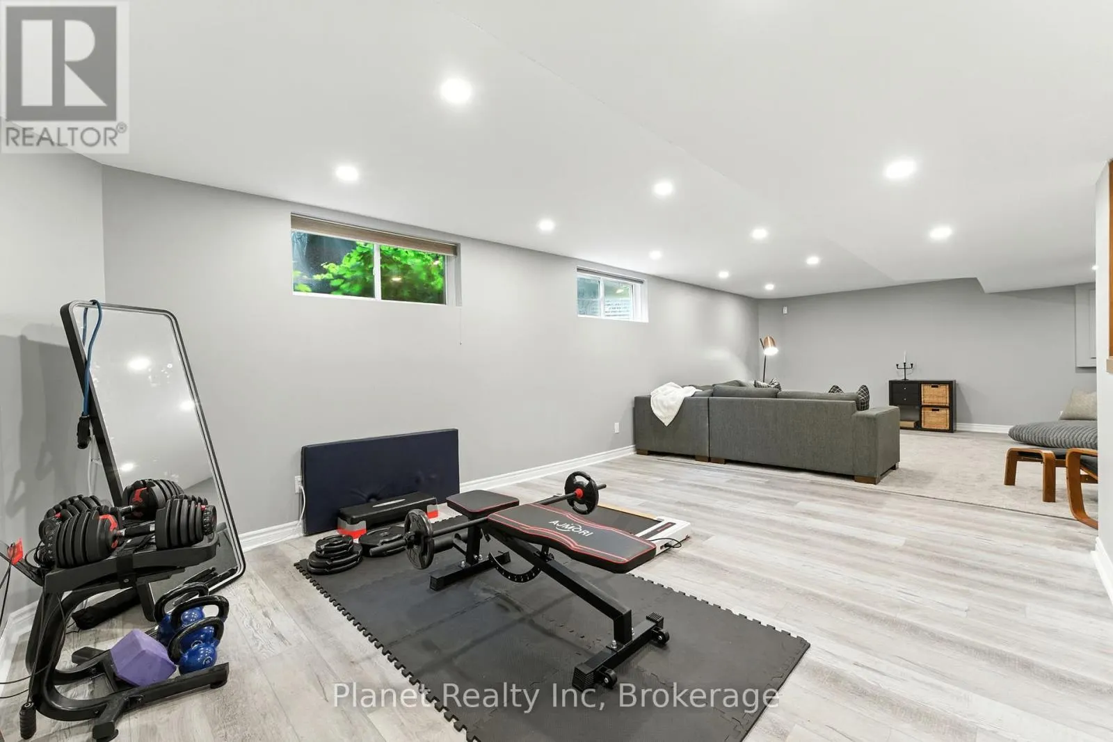 63 TRUESDALE CRESCENT