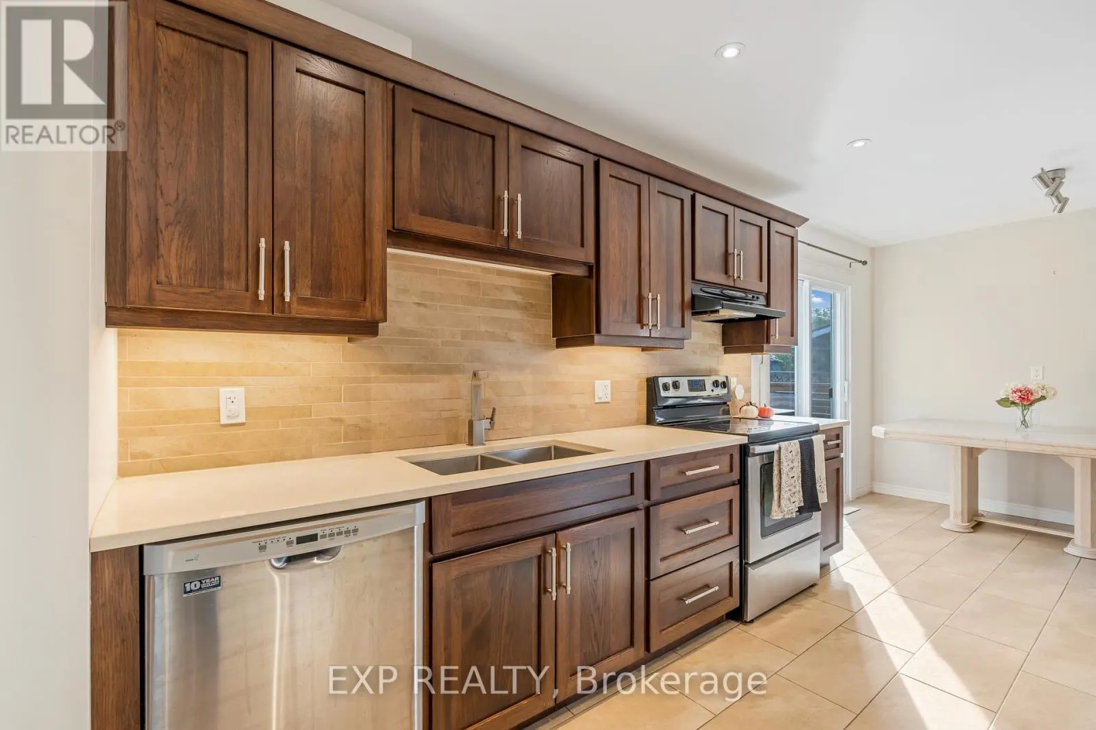 88 RAND STREET S