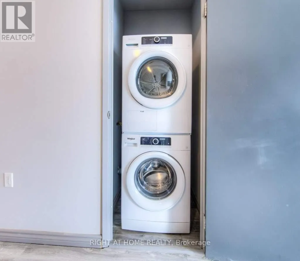 F114 - 275 LARCH STREET S