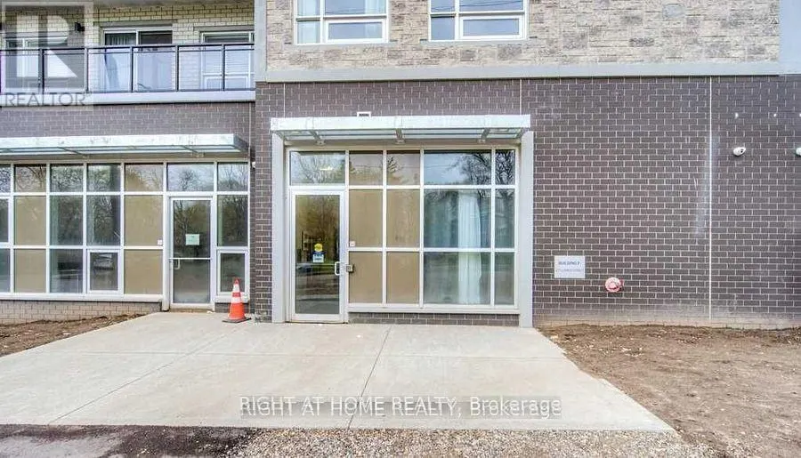 F114 - 275 LARCH STREET S