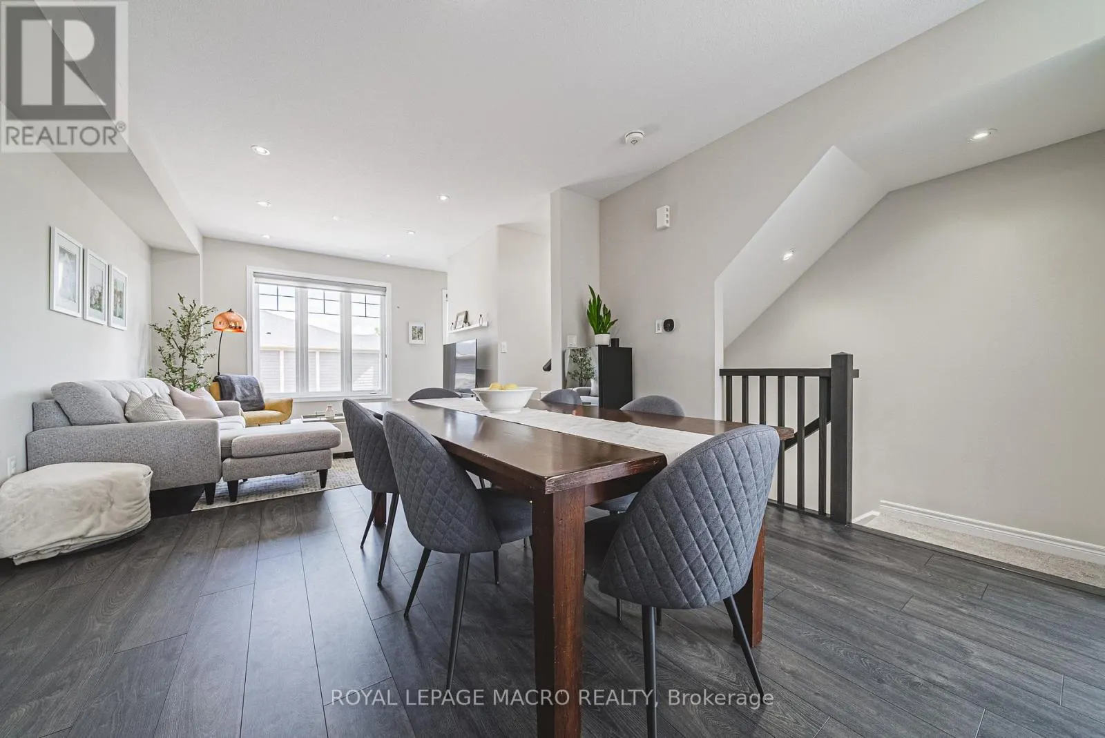 52 - 288 GLOVER ROAD