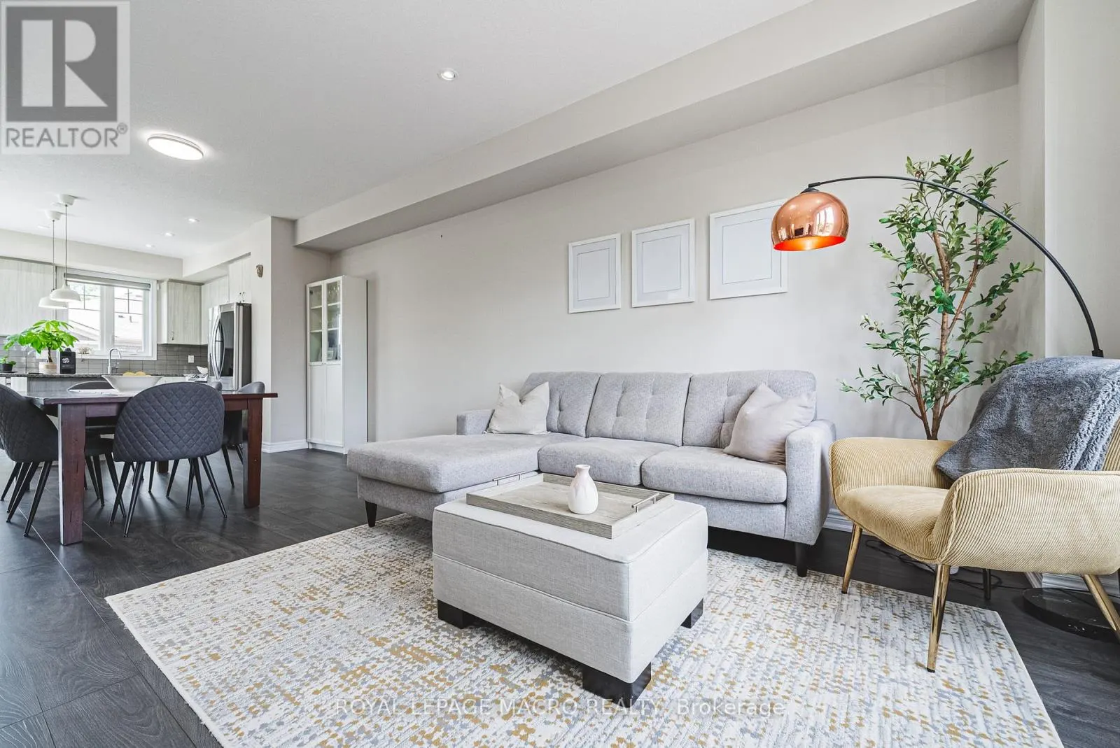 52 - 288 GLOVER ROAD