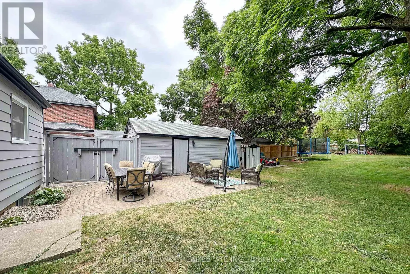 113 ELGIN STREET N