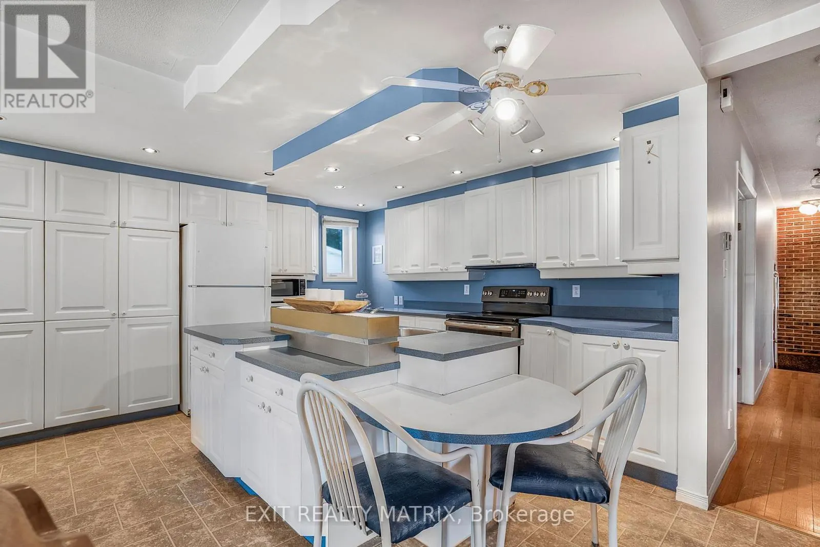 366 TELEGRAPH ROAD