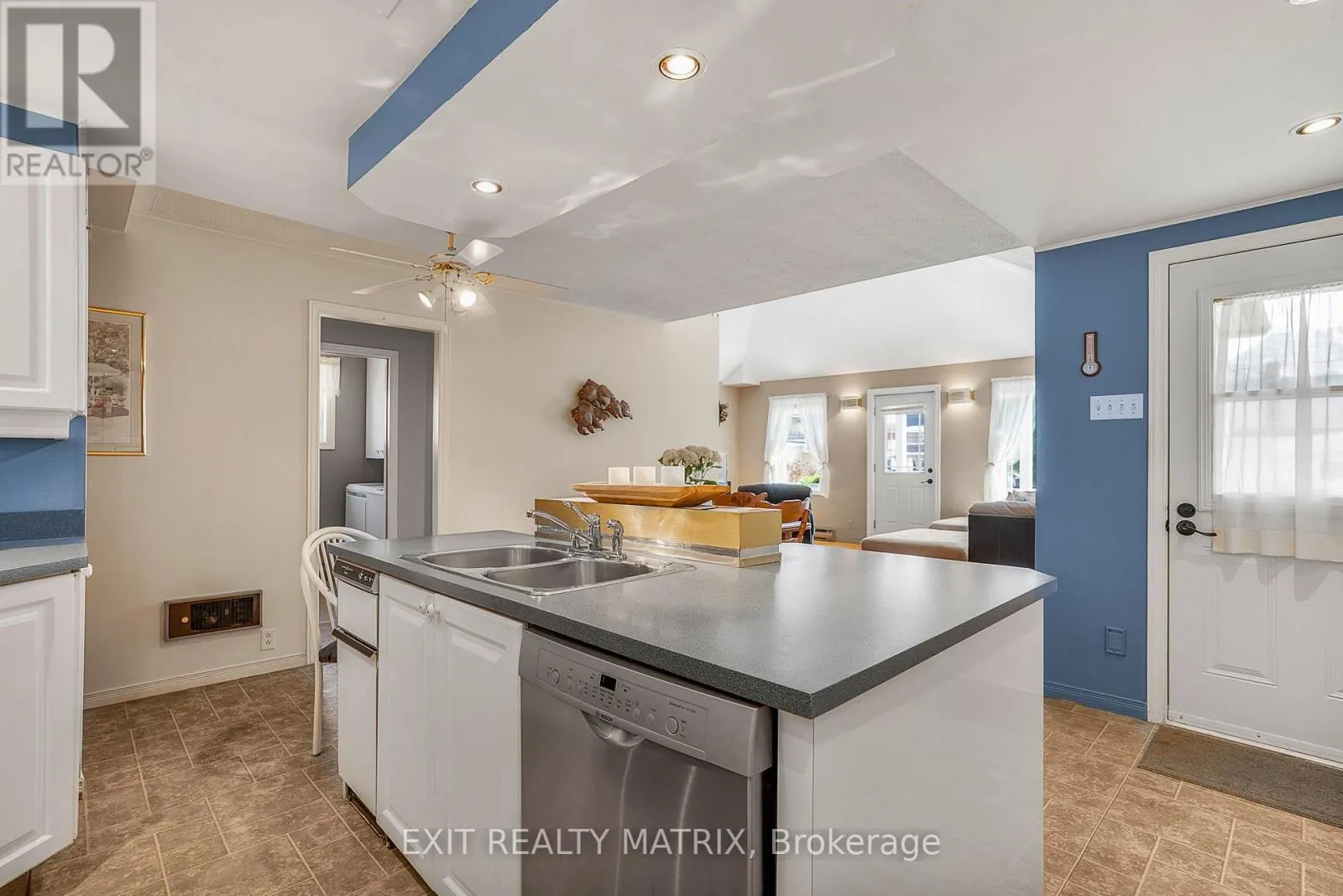 366 TELEGRAPH ROAD