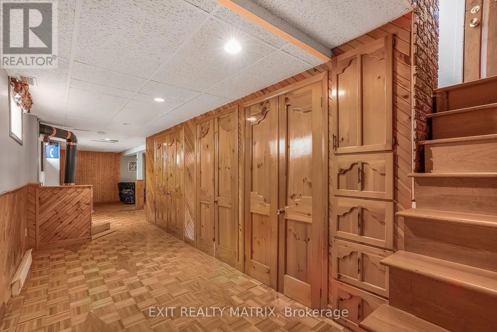 366 TELEGRAPH ROAD