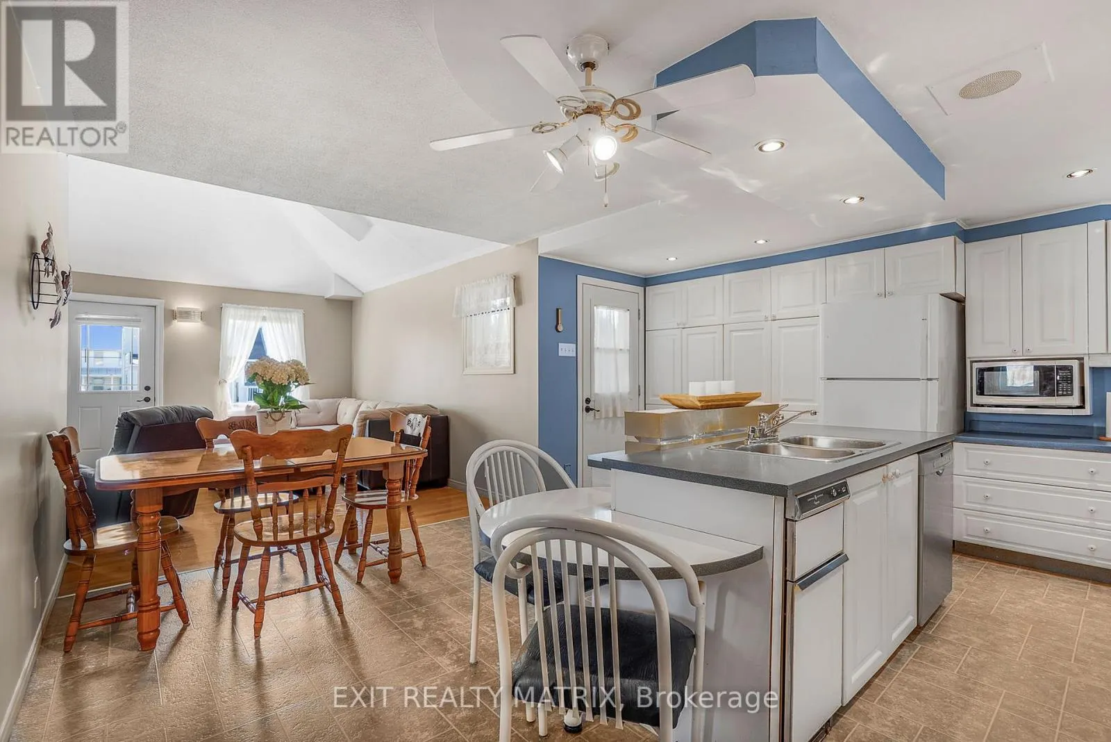 366 TELEGRAPH ROAD