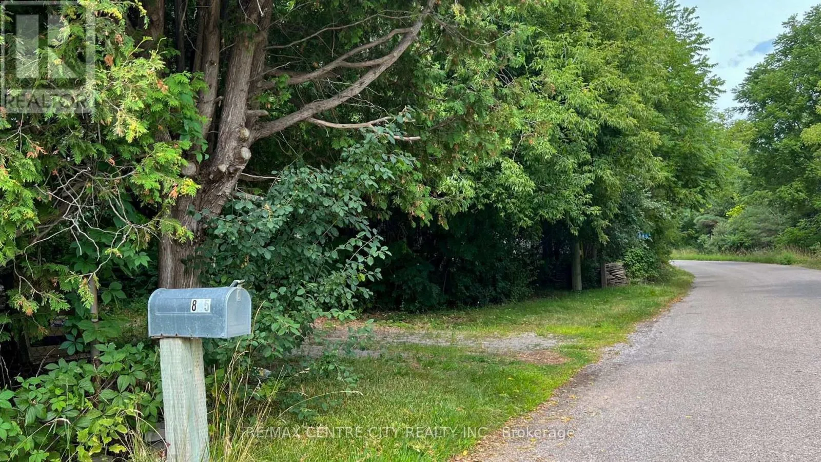 845 COLLINSON ROAD