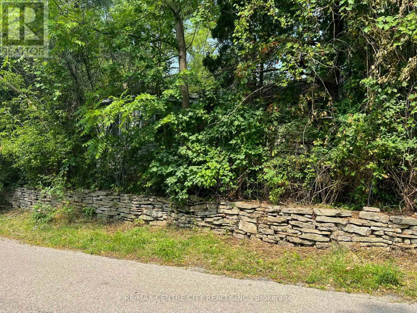 845 COLLINSON ROAD