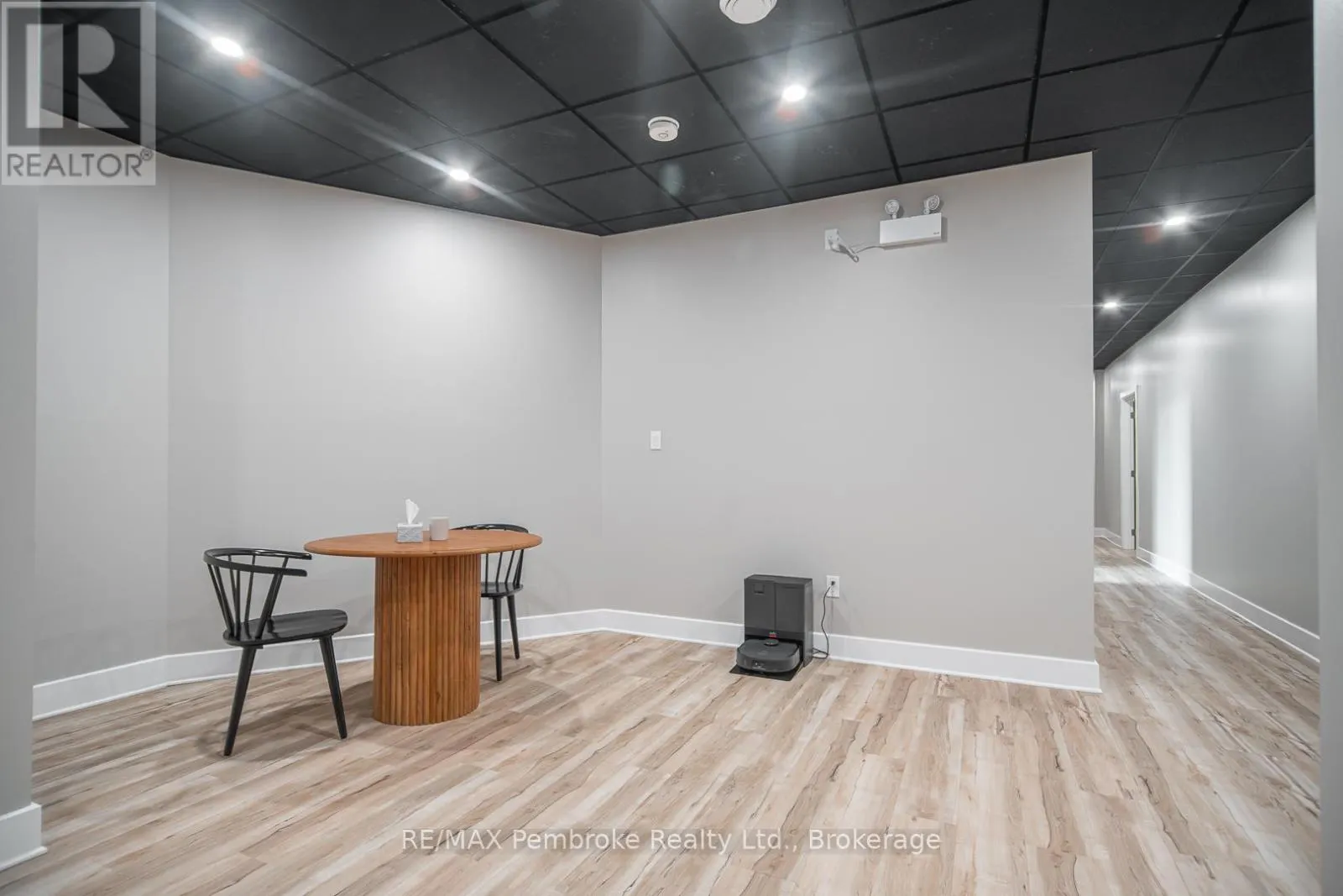 150 PEMBROKE STREET W