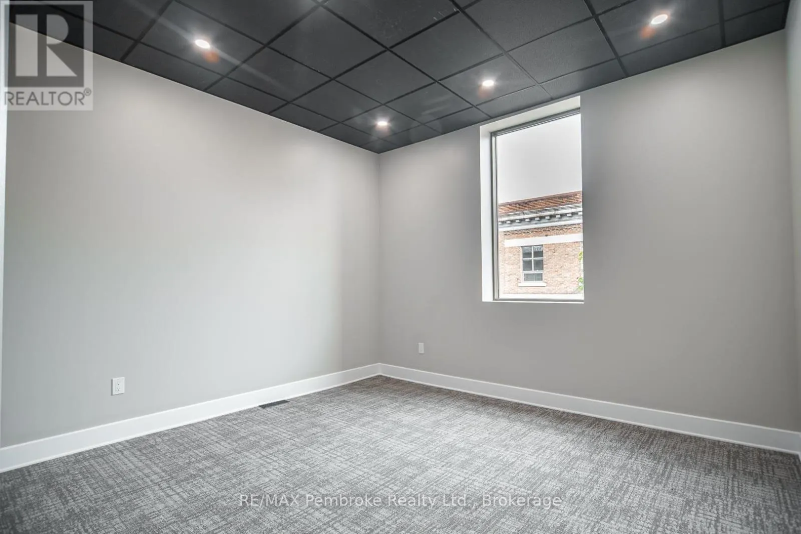150 PEMBROKE STREET W