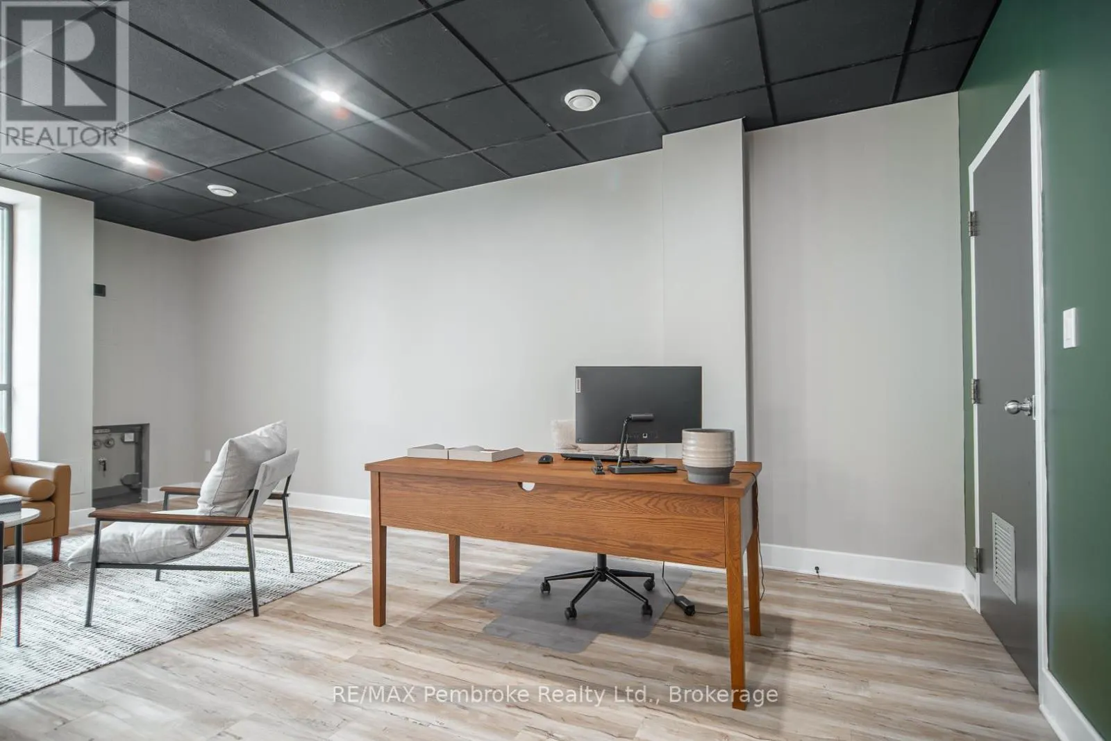 150 PEMBROKE STREET W