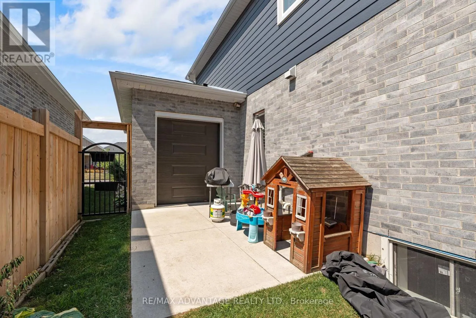 94 MILL POND CRESCENT