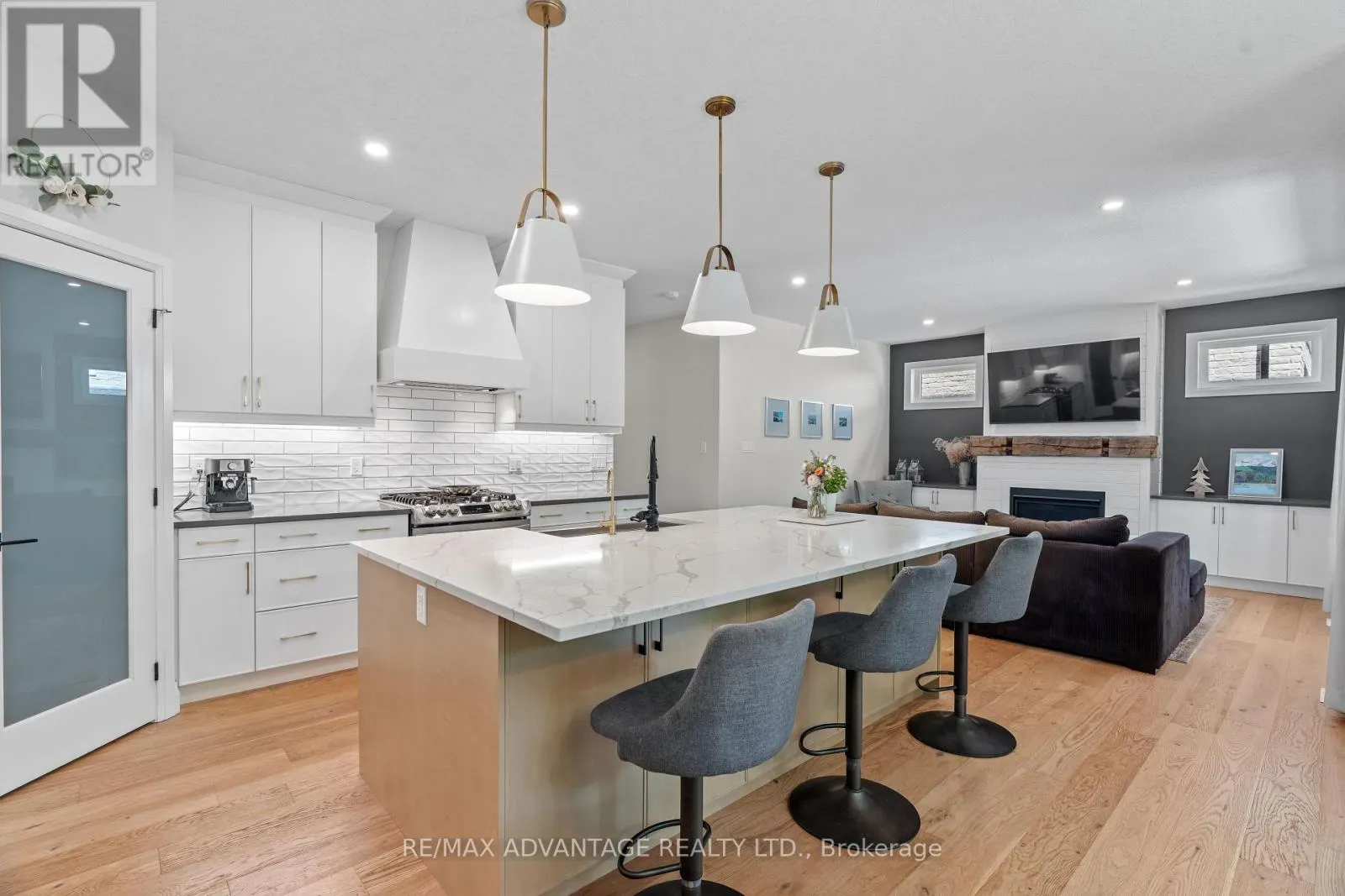 94 MILL POND CRESCENT