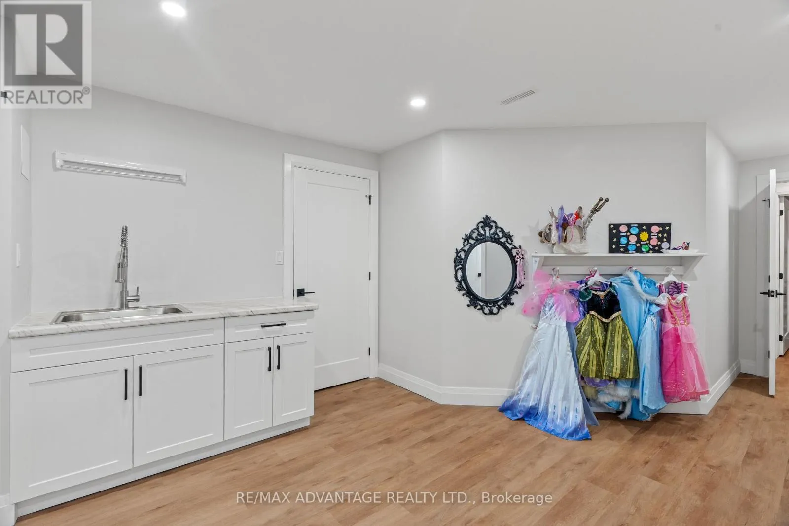 94 MILL POND CRESCENT