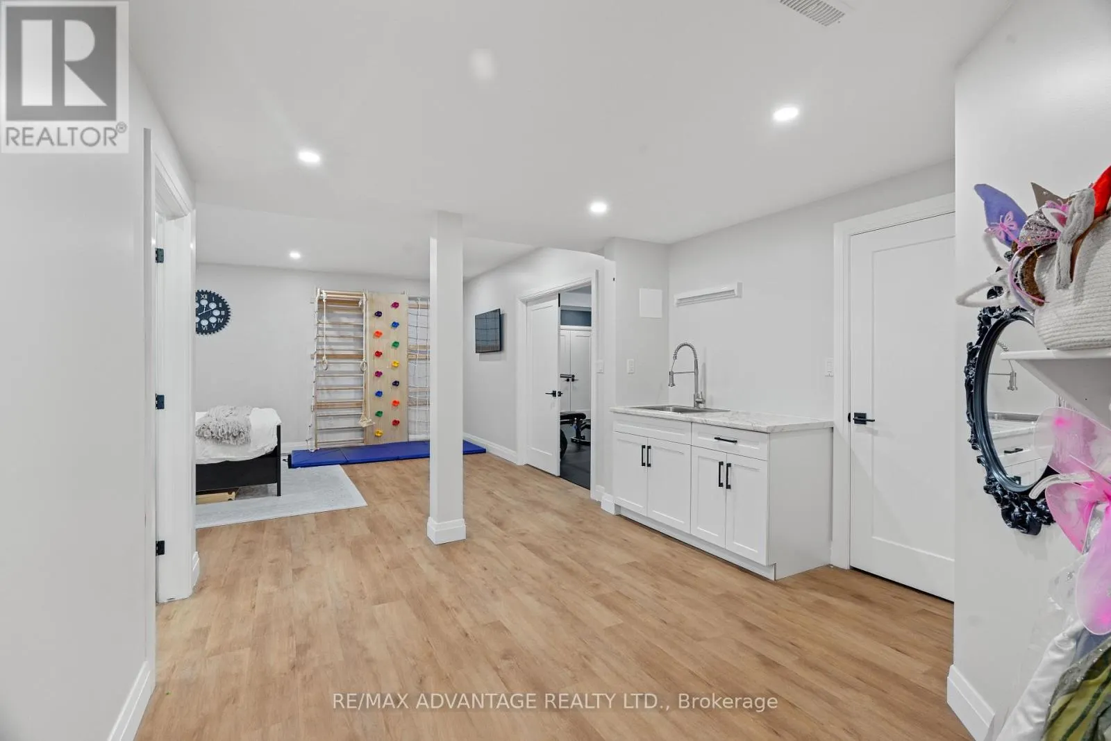 94 MILL POND CRESCENT