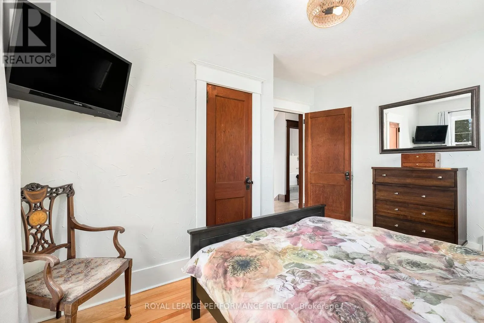 5 MINTO STREET