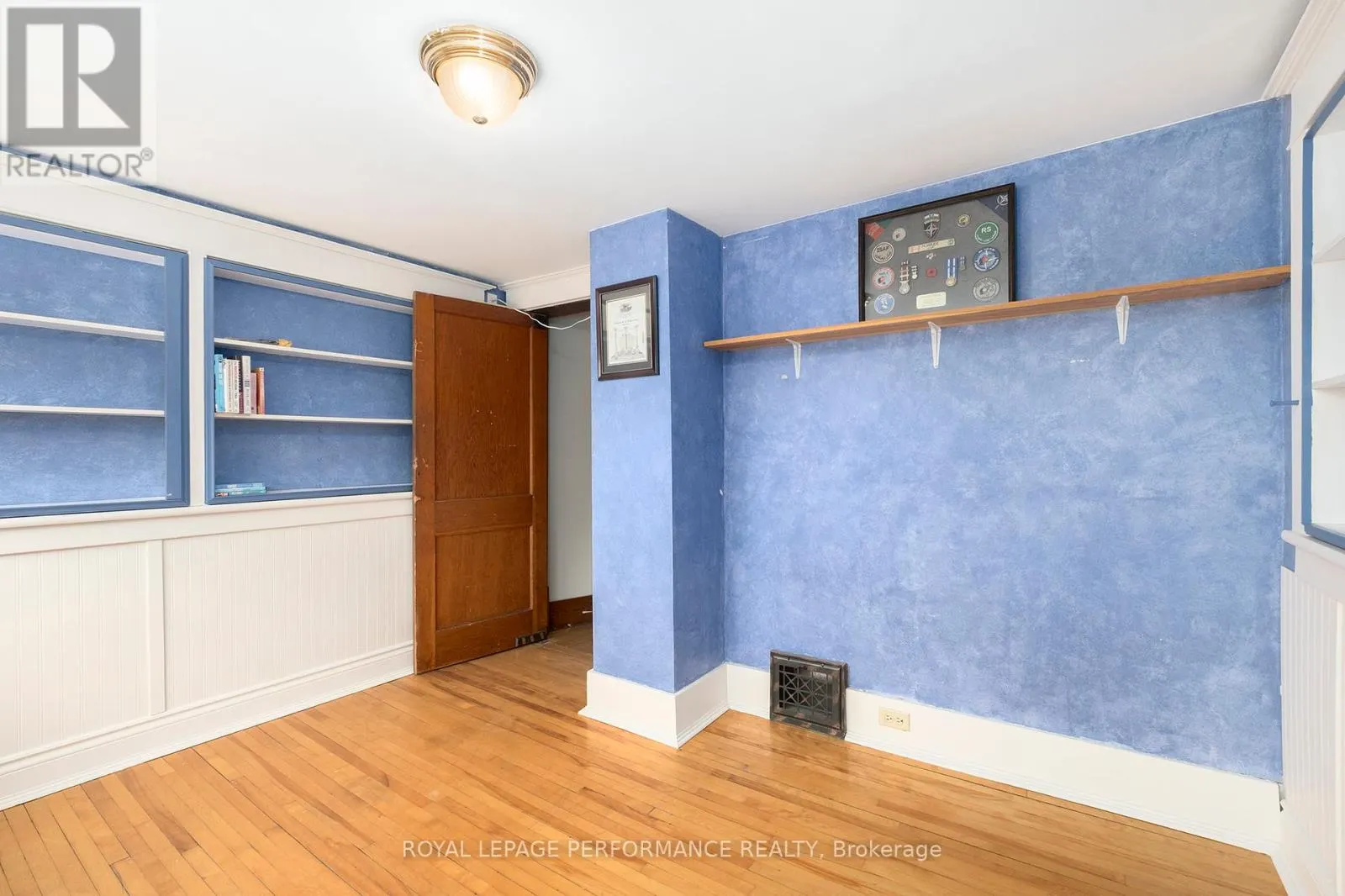 5 MINTO STREET