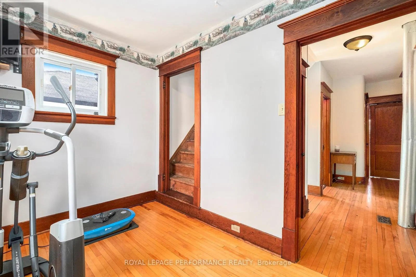 5 MINTO STREET