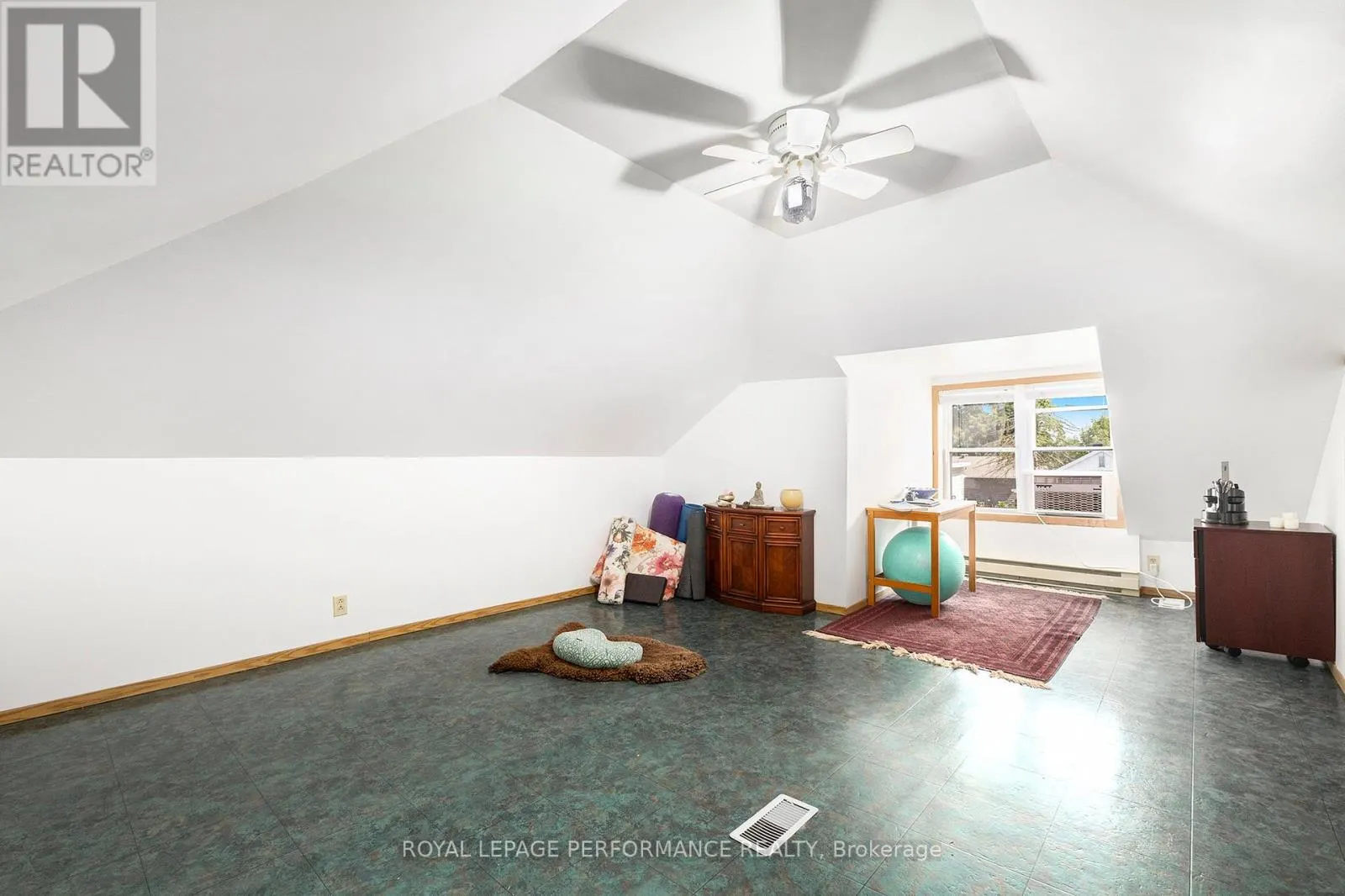 5 MINTO STREET