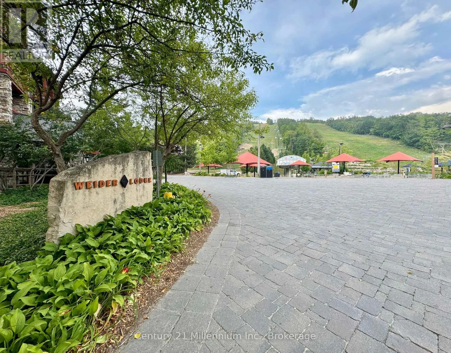 201 - 152 JOZO WEIDER BOULEVARD, #201