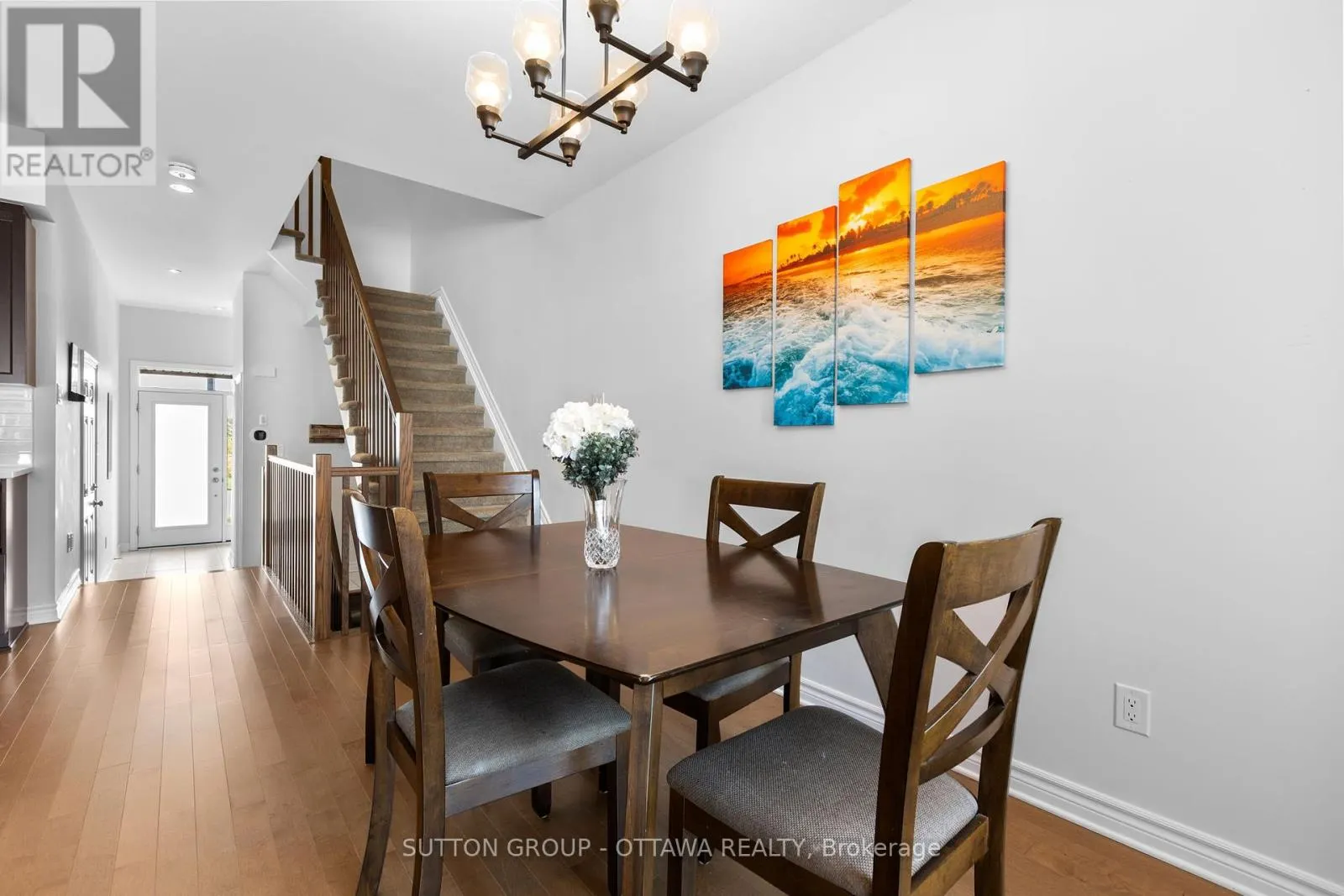 744 PUTNEY CRESCENT
