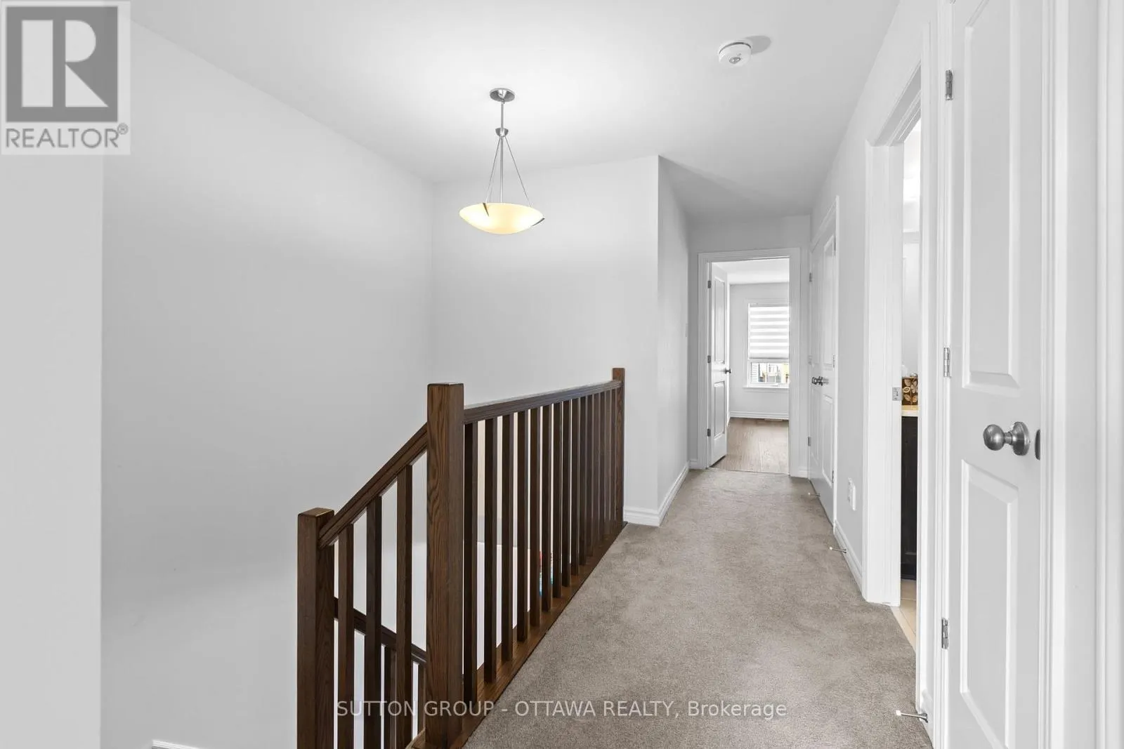 744 PUTNEY CRESCENT