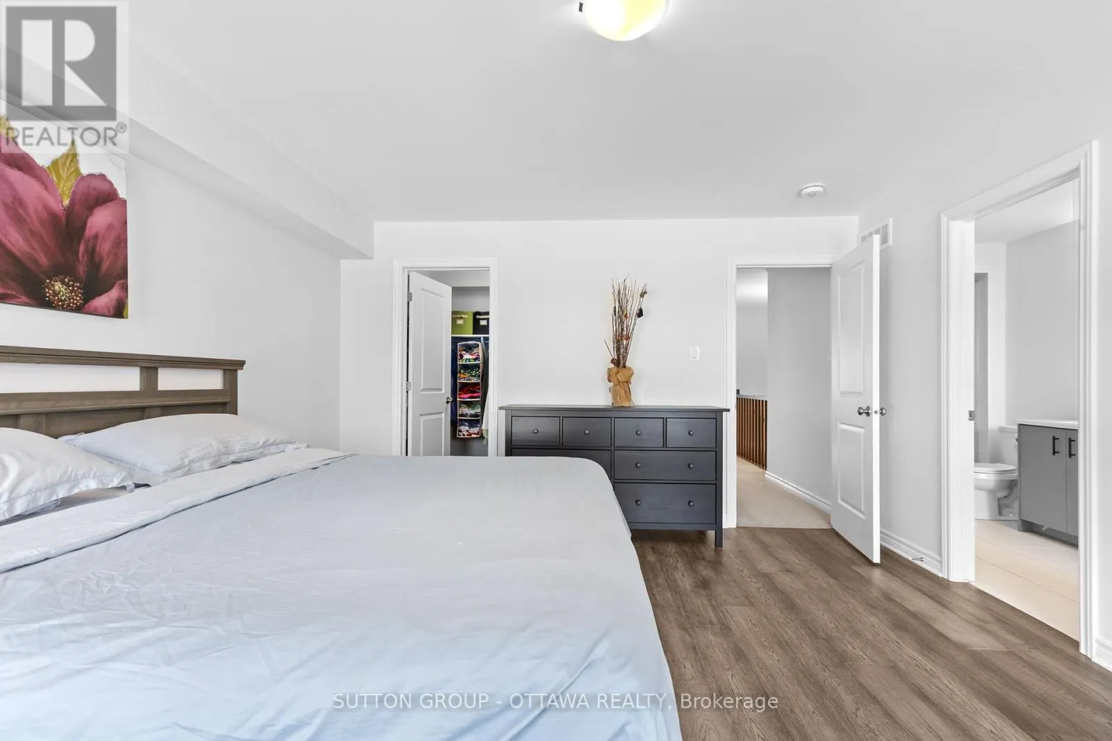 744 PUTNEY CRESCENT