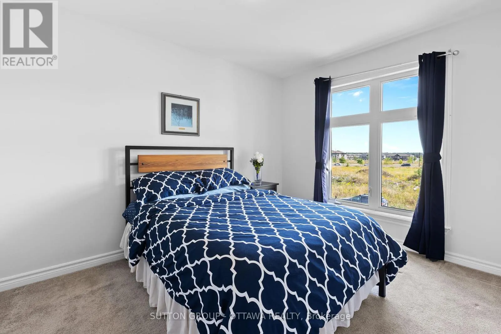 744 PUTNEY CRESCENT