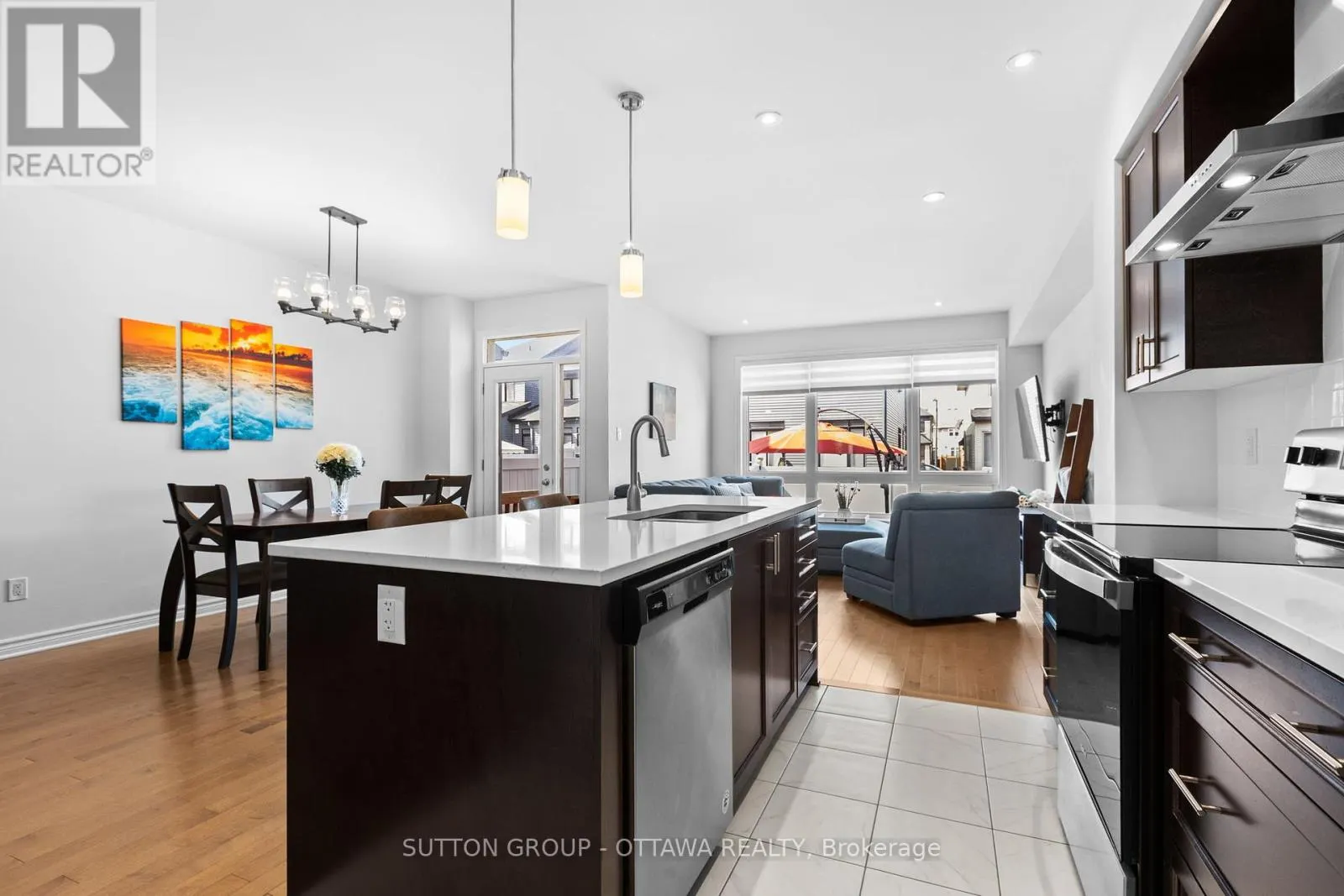 744 PUTNEY CRESCENT