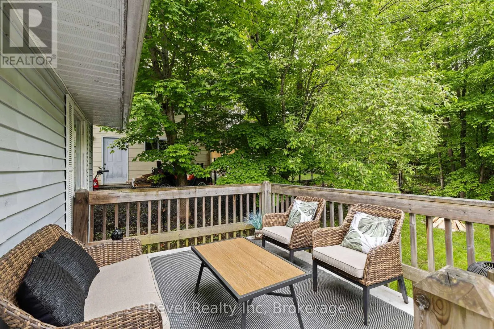 35 MACKLAIM DRIVE
