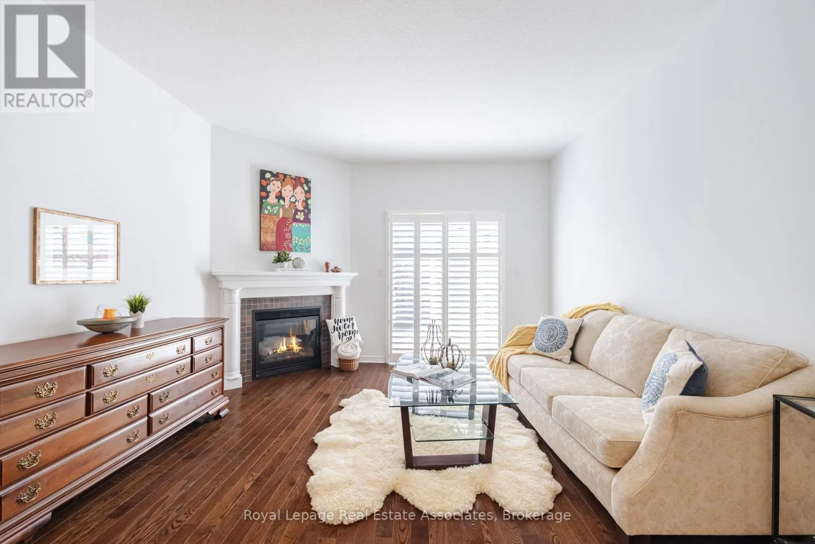 10 CORNFLOWER CRESCENT