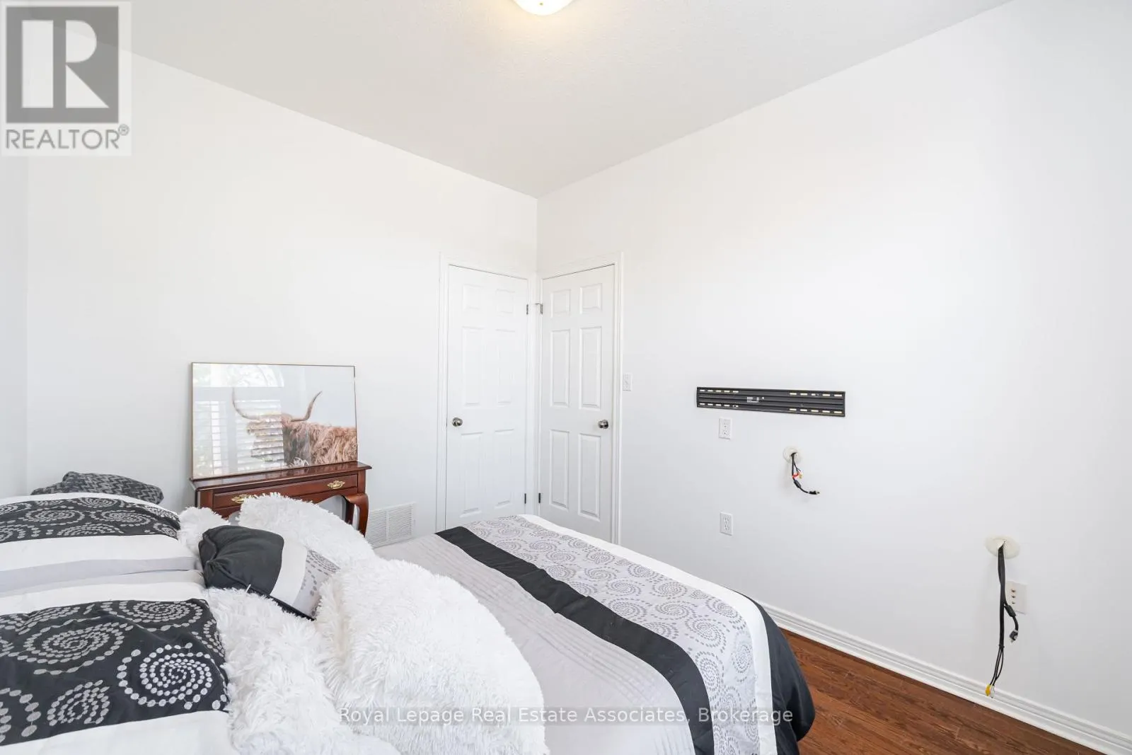 10 CORNFLOWER CRESCENT