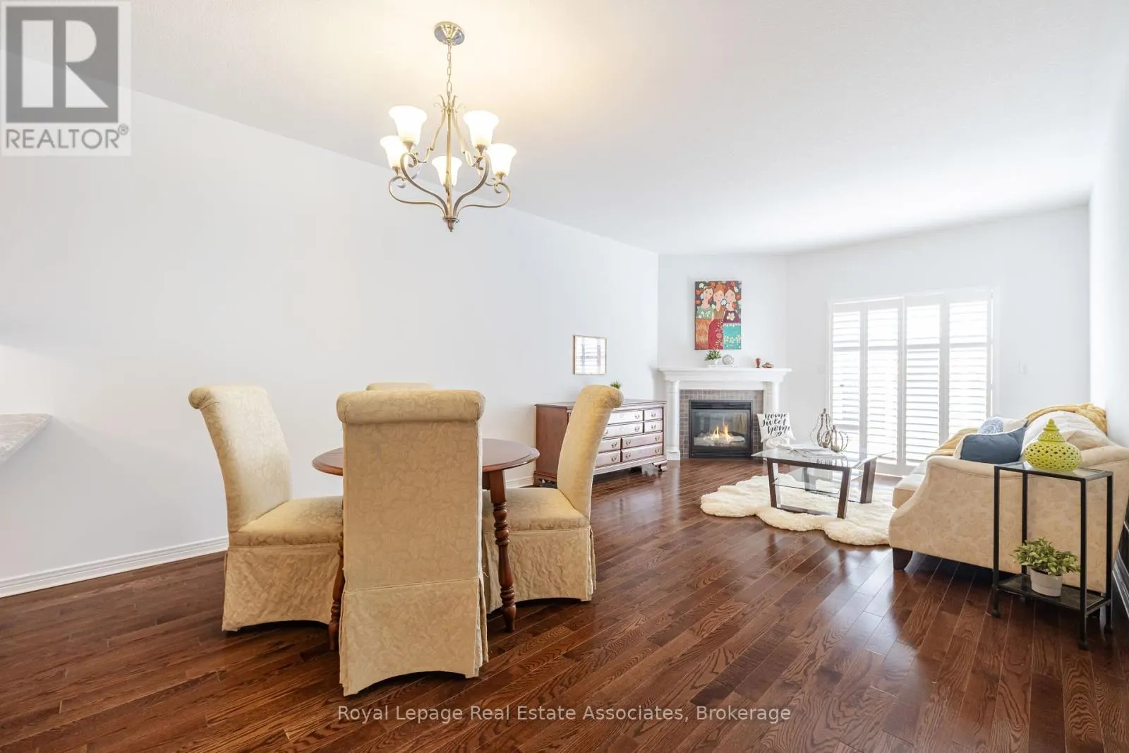 10 CORNFLOWER CRESCENT